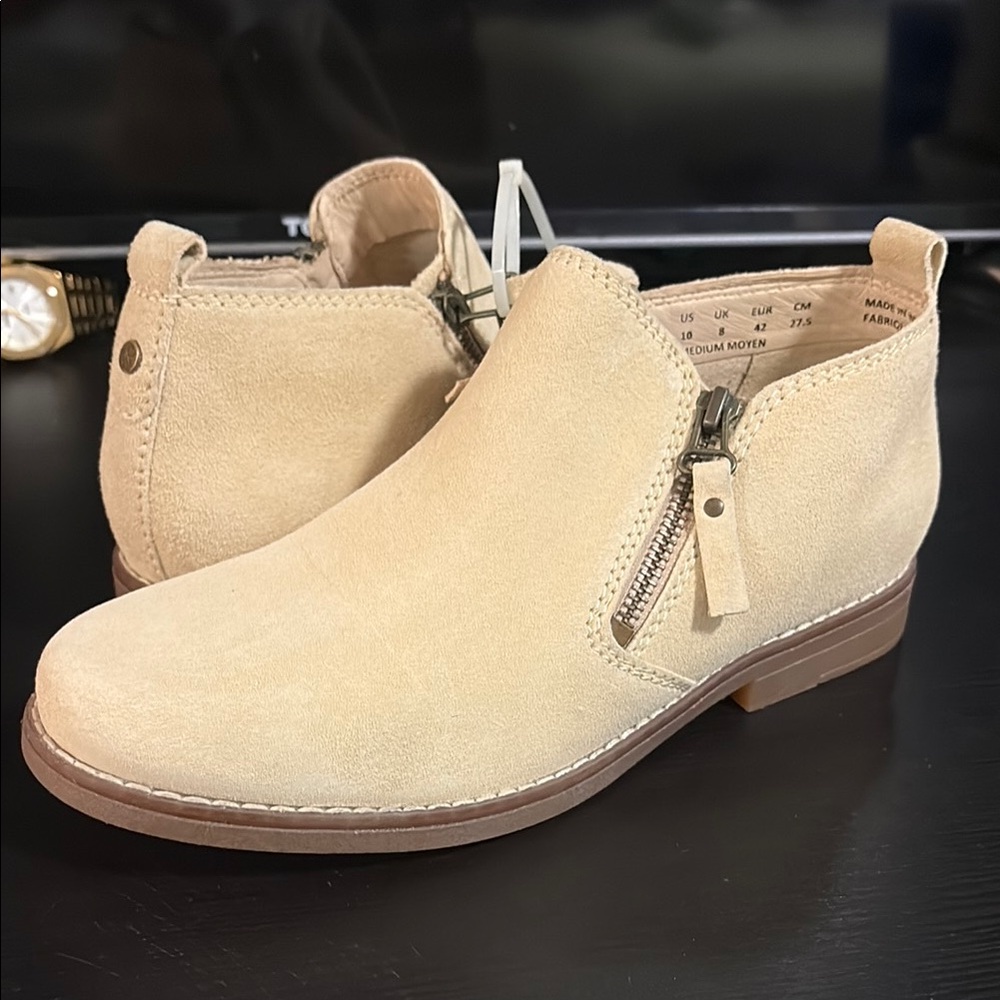 Hush Puppies Tan Suede Ankle Boots Unisex